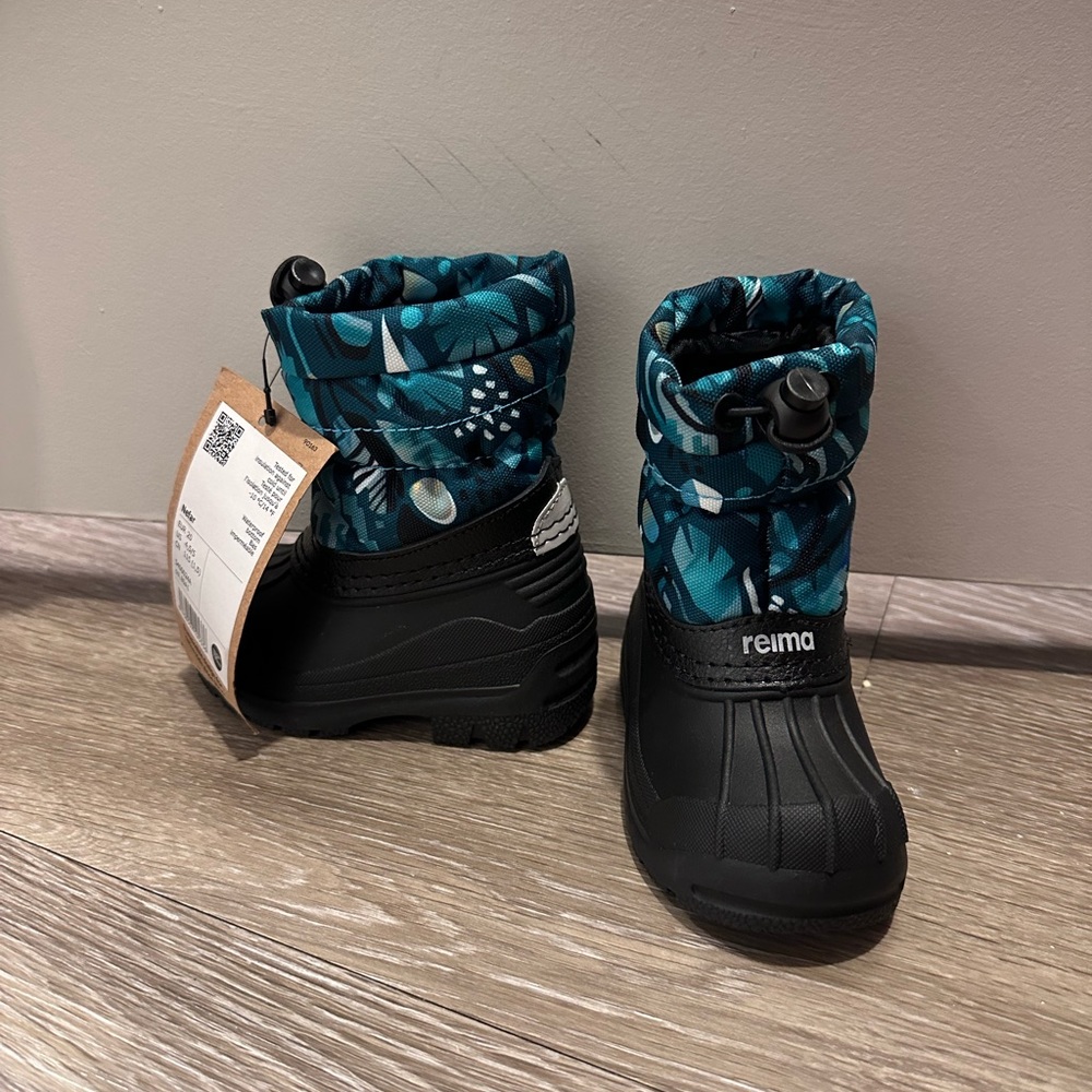 Reima Black and Teal Winter Boots